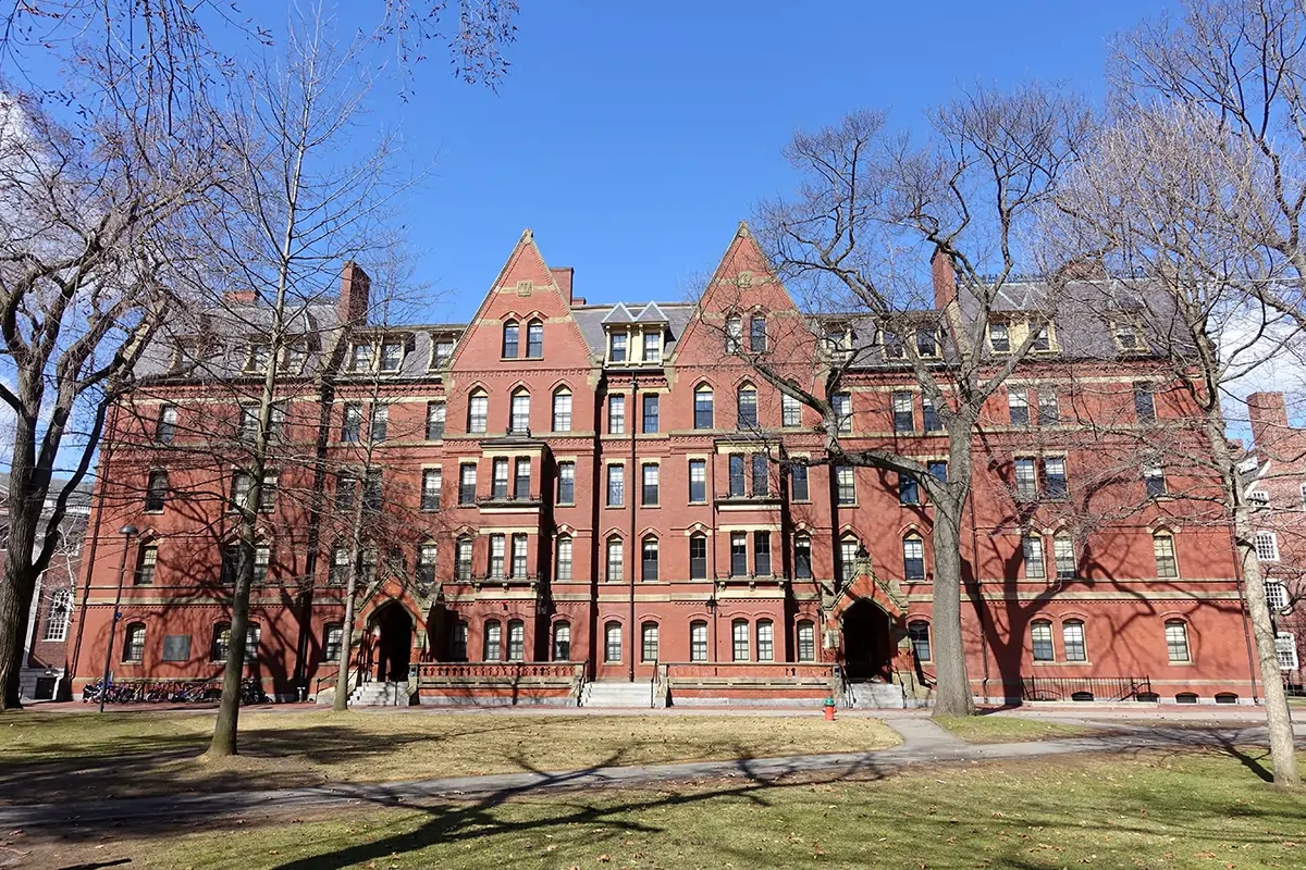 Harvard_Universty