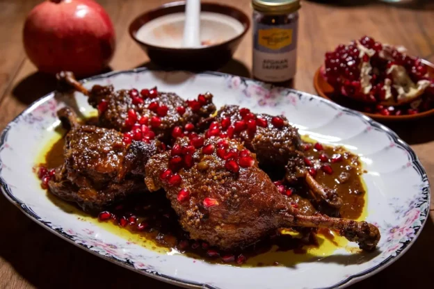 How to Cook “Khoresht-e-Fesenjoon”(Persian traditional dish)