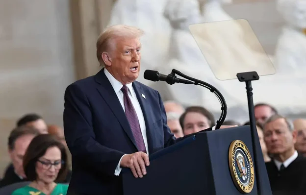 Trump Reinstates US Travel Ban, Bars Citizens of 12 Countries